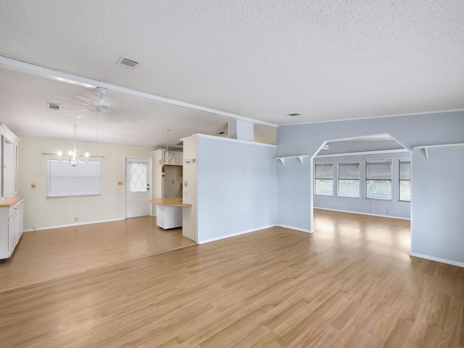 8201 Cinnamon Lane — photo 5