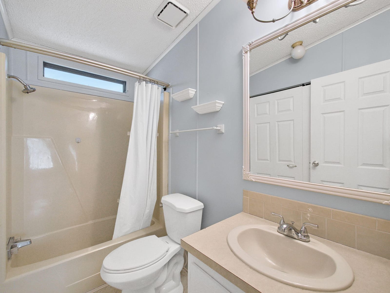 8201 Cinnamon Lane — photo 10