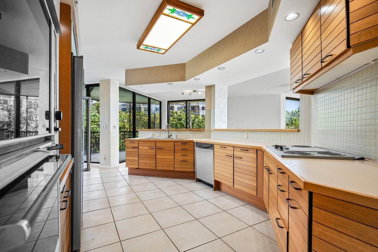2401 N Ocean Boulevard 2n — photo 11