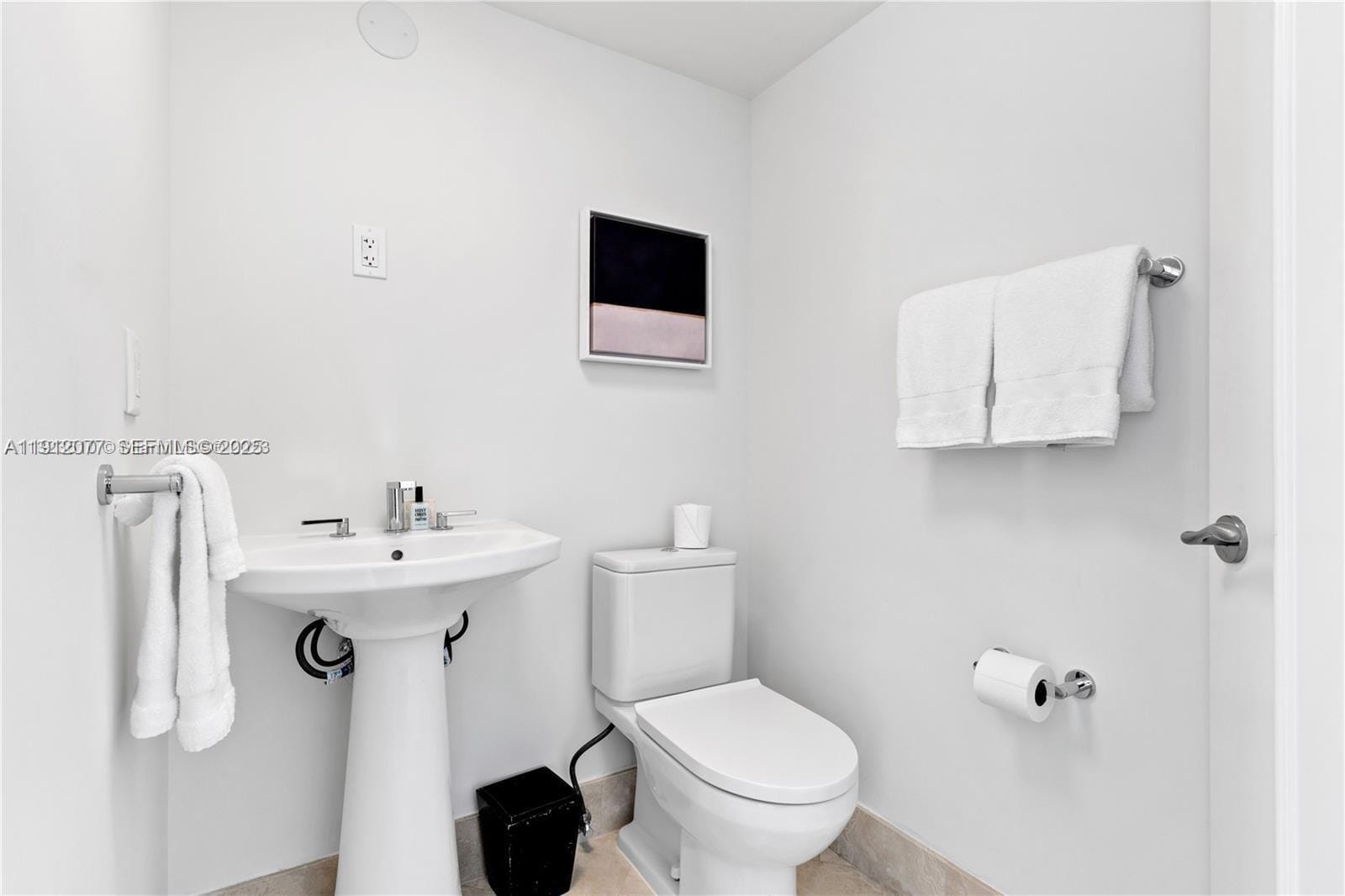 4401 Collins Avenue 1604 — photo 9
