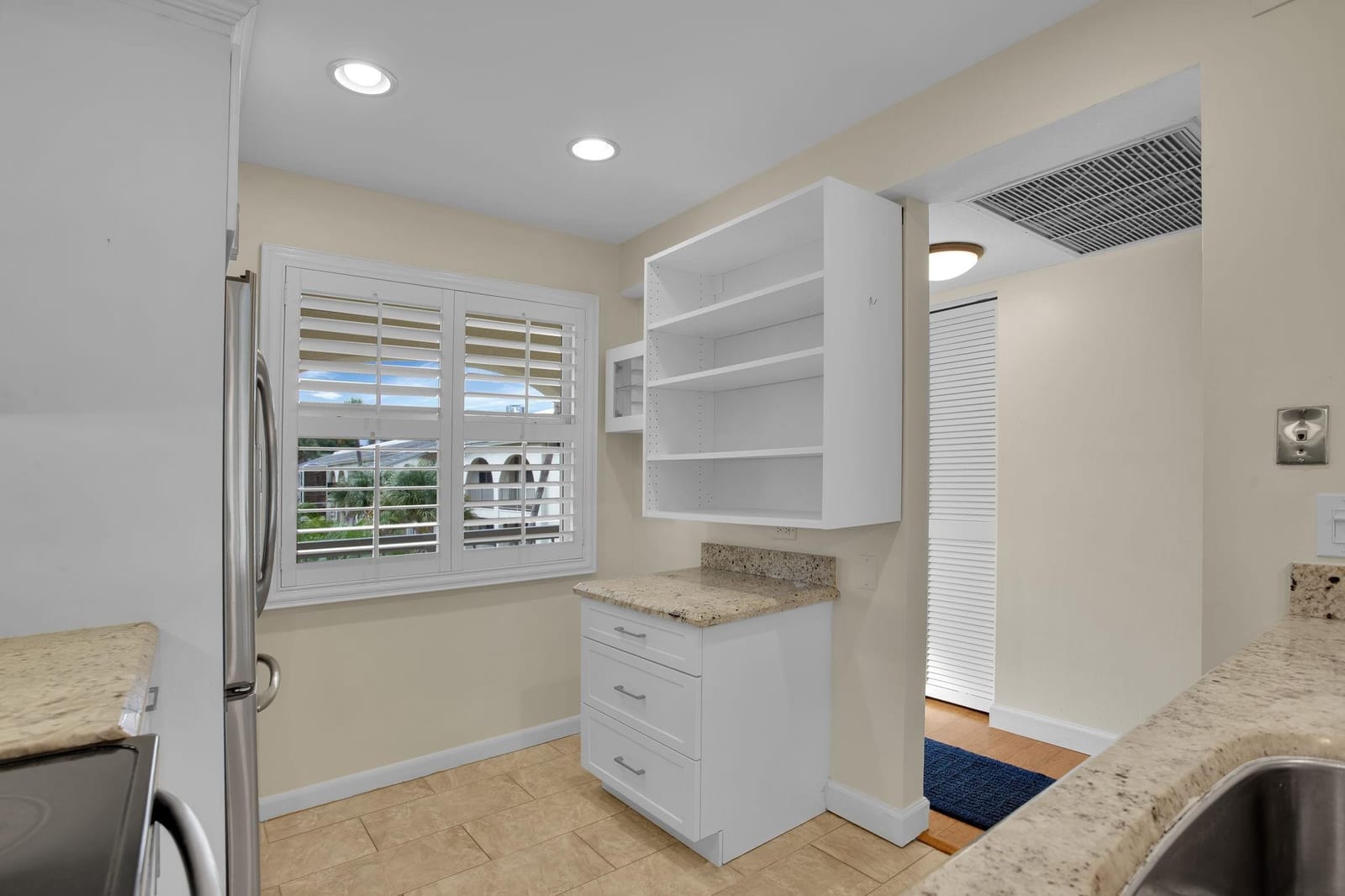 2708 Nassau Bend A2 — photo 3