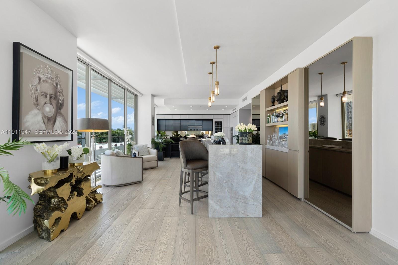 300 Collins Avenue PH3 — photo 11