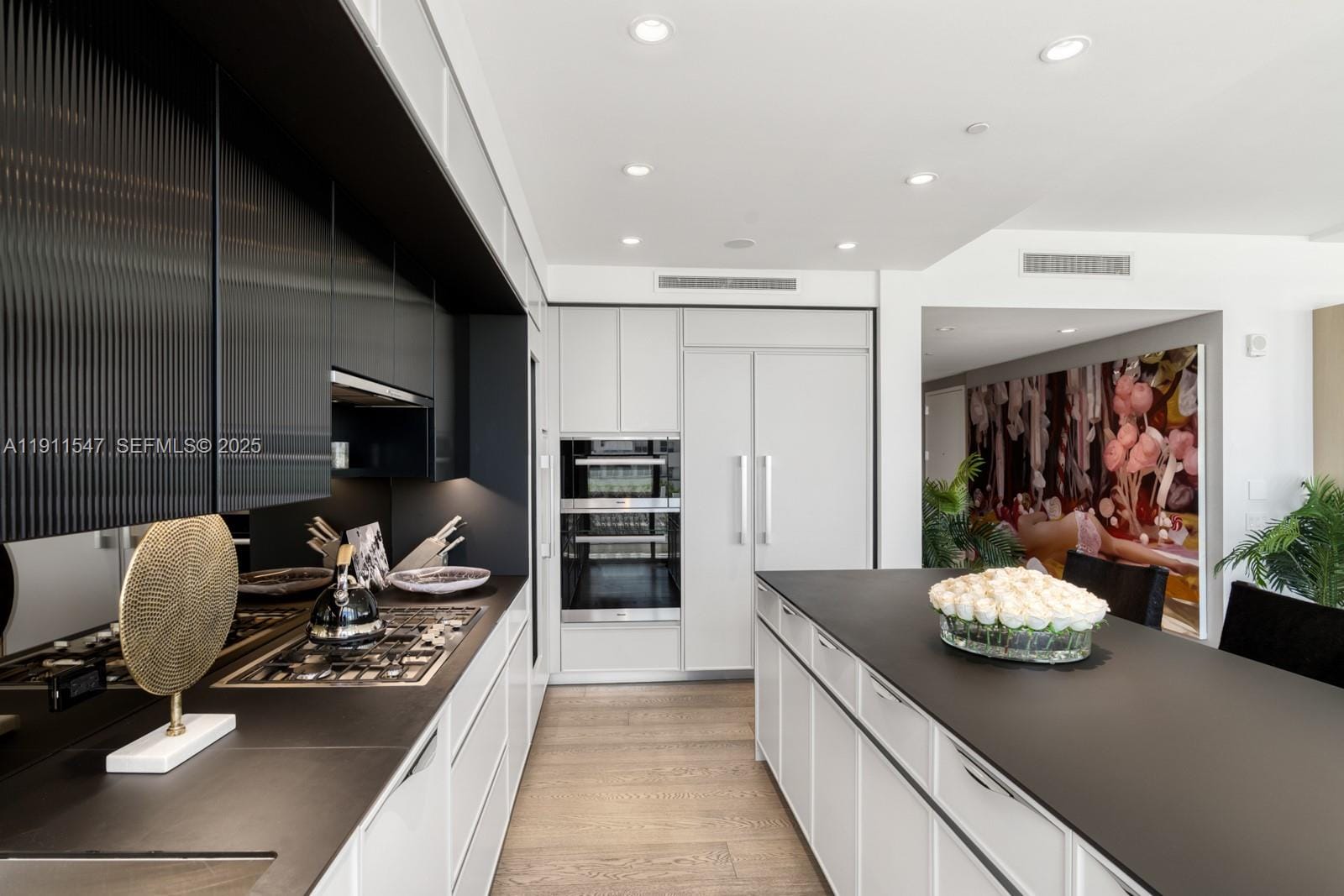 300 Collins Avenue PH3, Miami Beach, FL 33139 photo 18