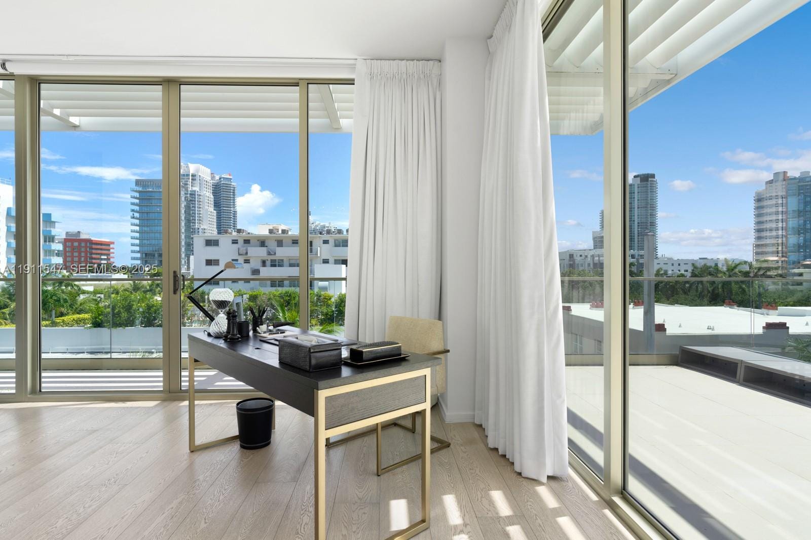 300 Collins Avenue PH3, Miami Beach, FL 33139 photo 23