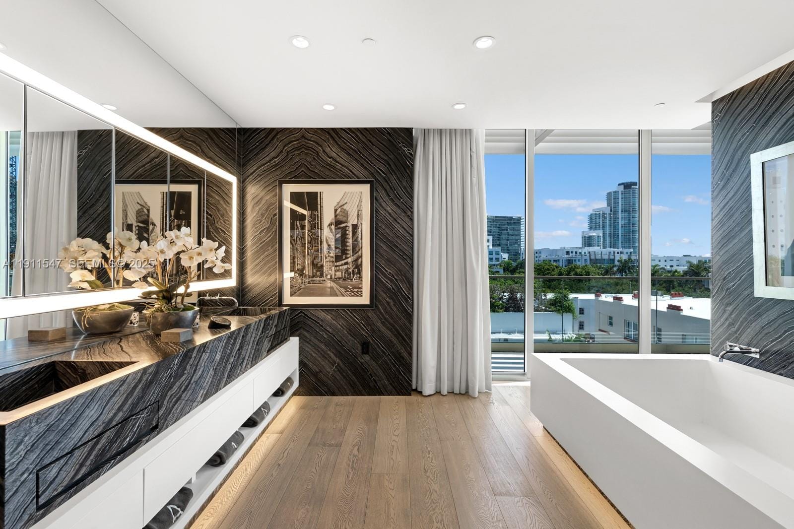 300 Collins Avenue PH3, Miami Beach, FL 33139 photo 24