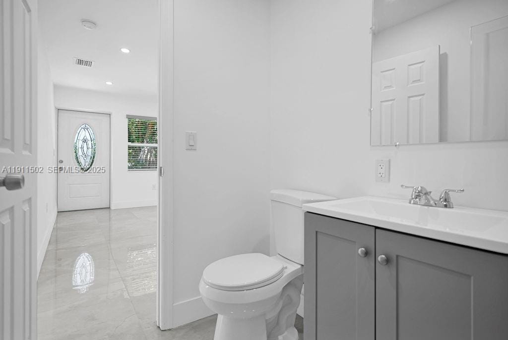 17961 NW 2nd Place, Miami Gardens, FL 33169 photo 25