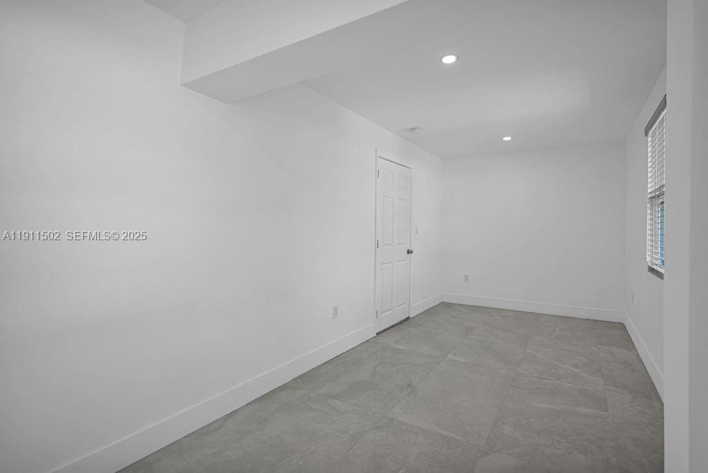 17961 NW 2nd Place, Miami Gardens, FL 33169 photo 4