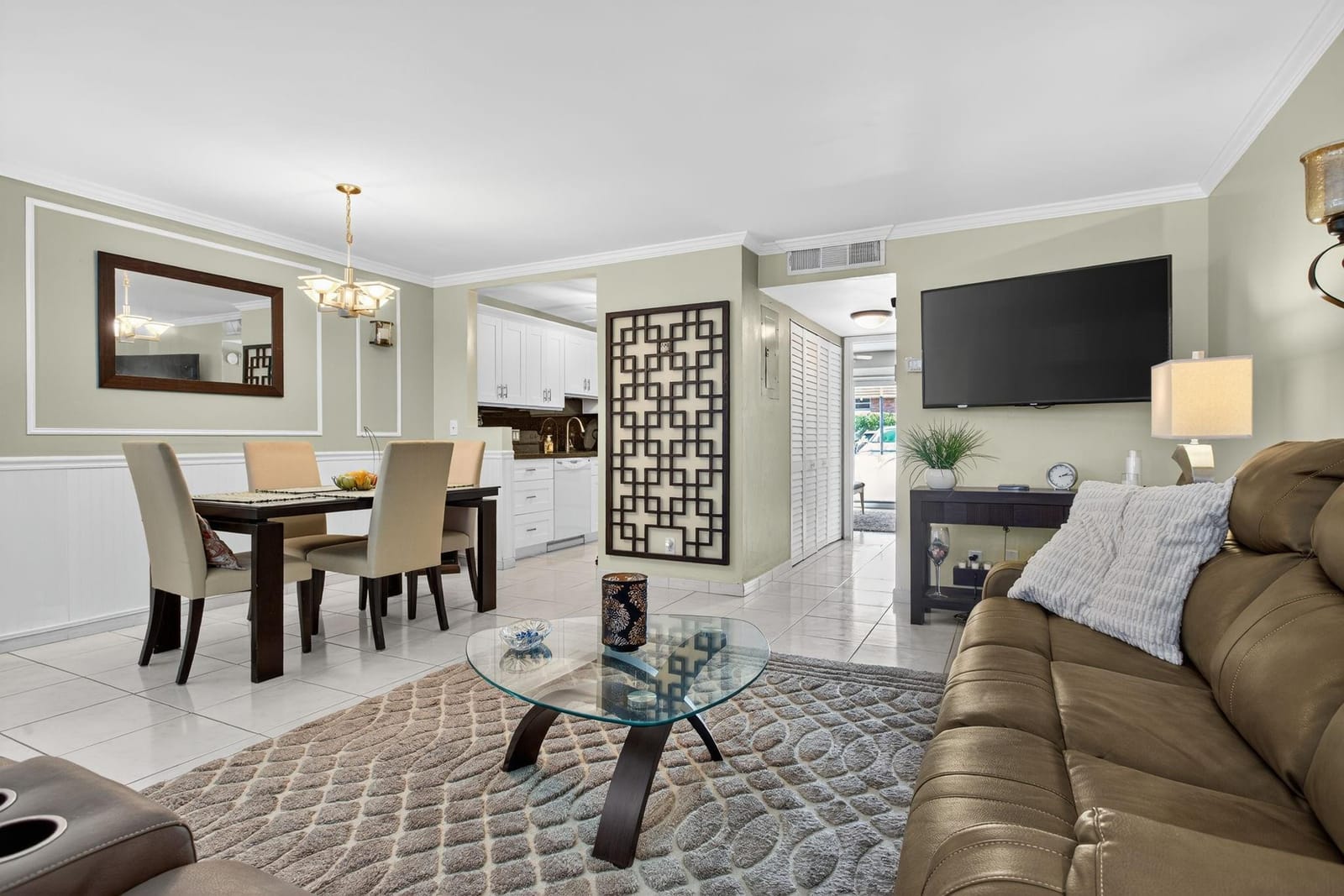 2850 NE 14th Street Causeway 107 — photo 10