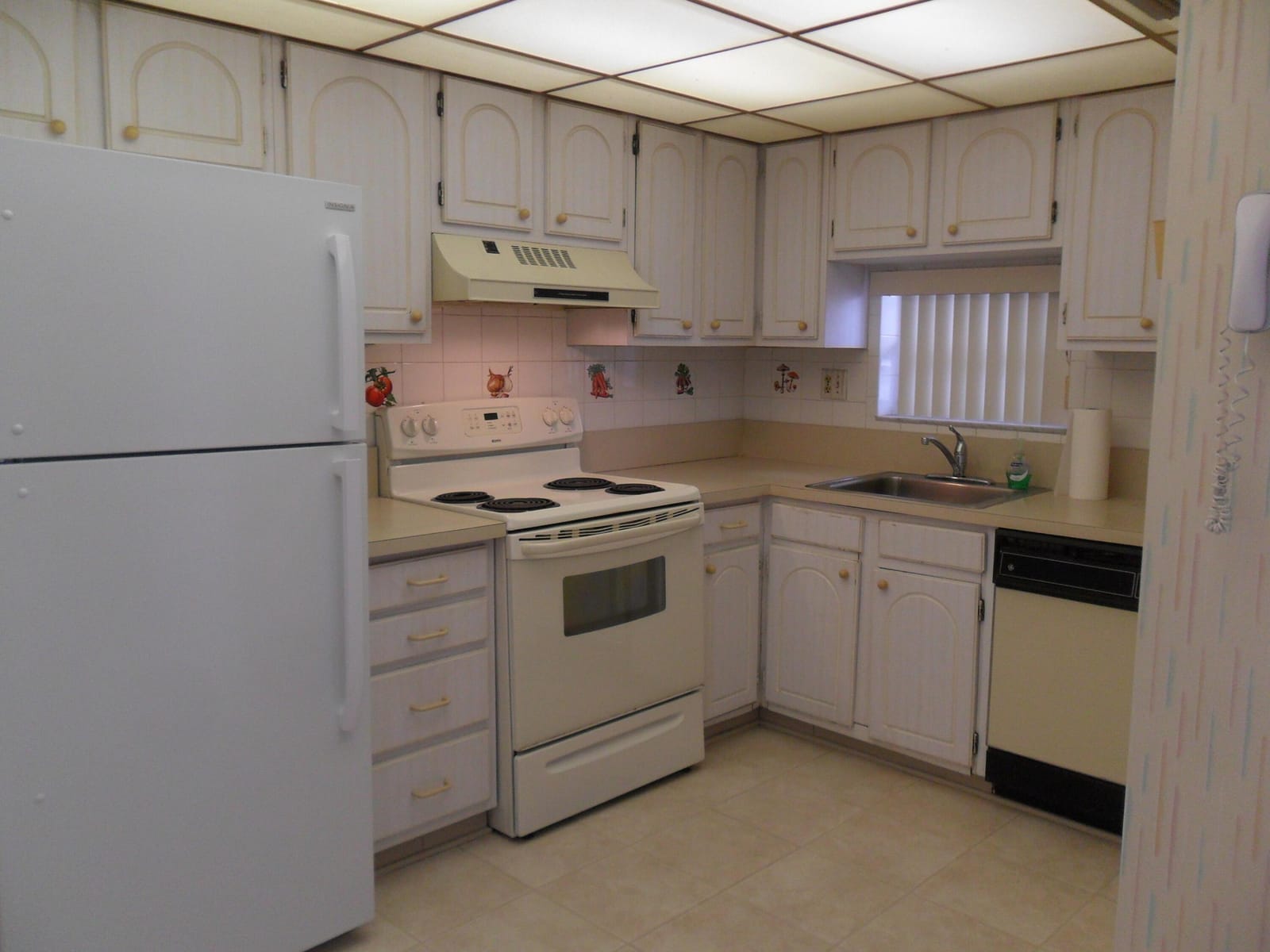 9420 S Hollybrook Lake Drive 105 — photo 4