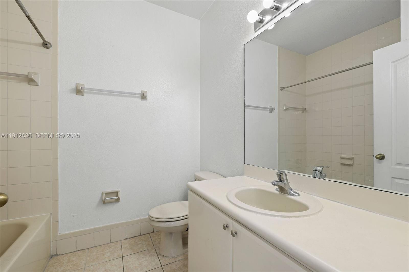 1658 SE 28th Court 200, Homestead, FL 33035 photo 13
