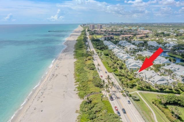708 Mainsail Circle, sold in Sea Colony 1, Jupiter, FL
