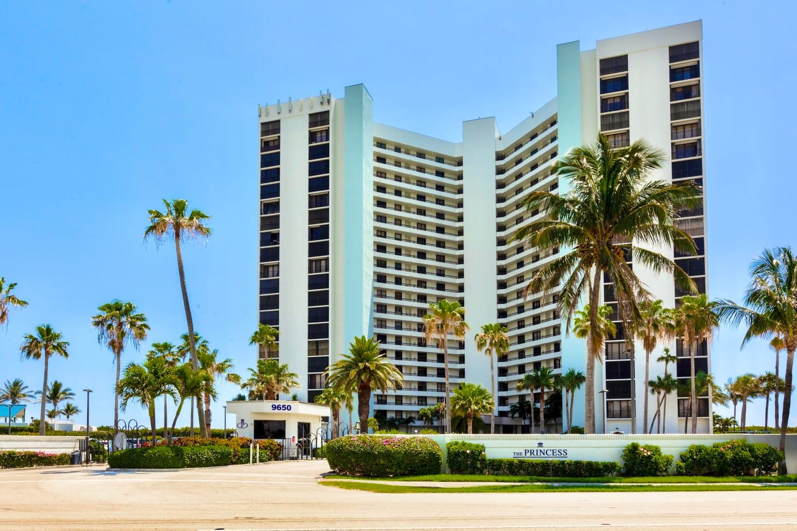 9650 S Ocean Drive 1907 — photo 2
