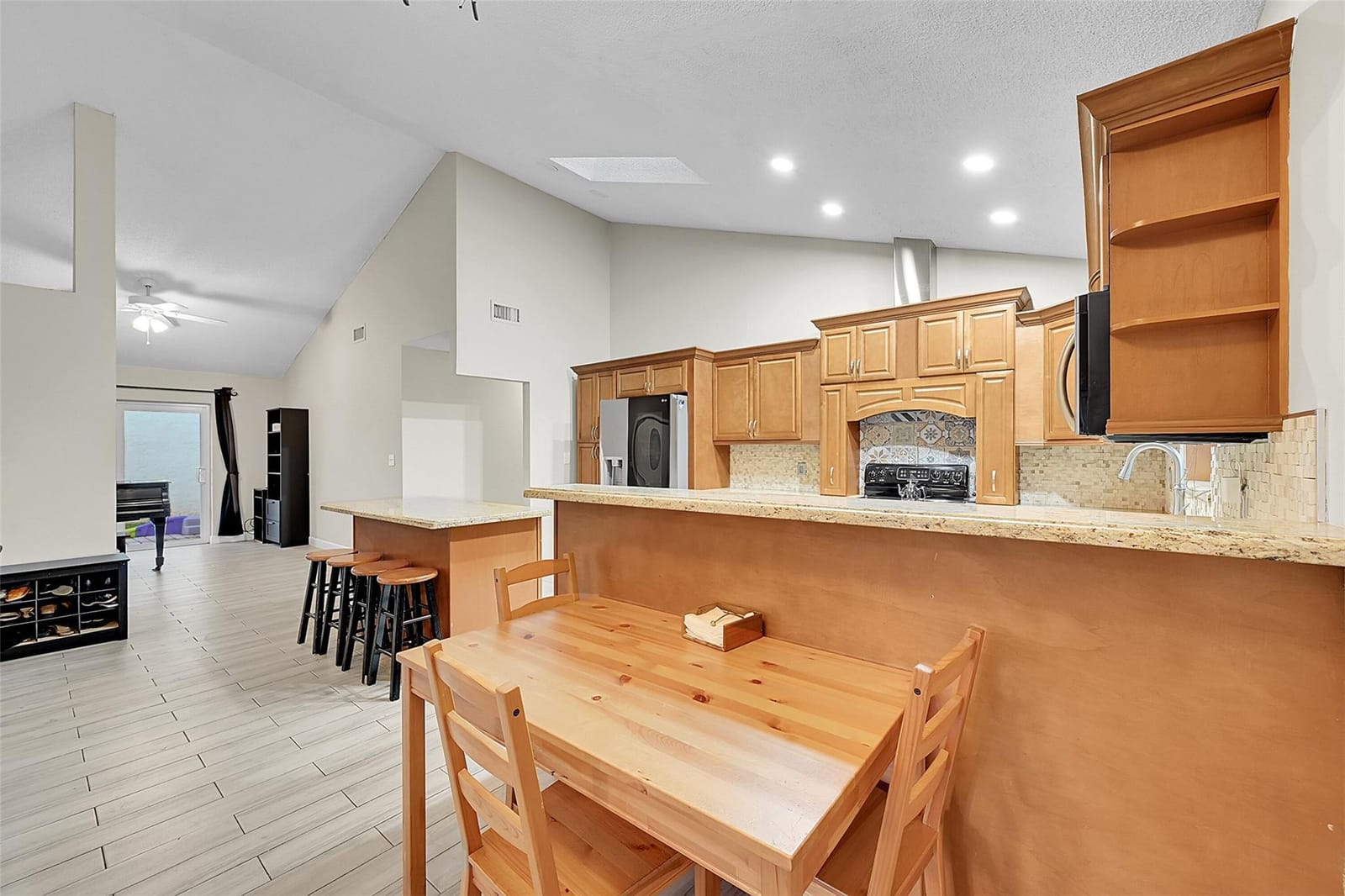 9941 NW 45th Street — photo 11