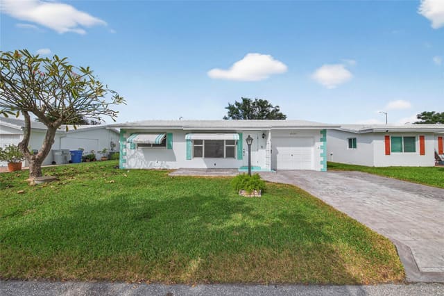 2711 NW 4th Avenue, sold in Leisureville Fairway Nine Condo, Pompano Beach, FL