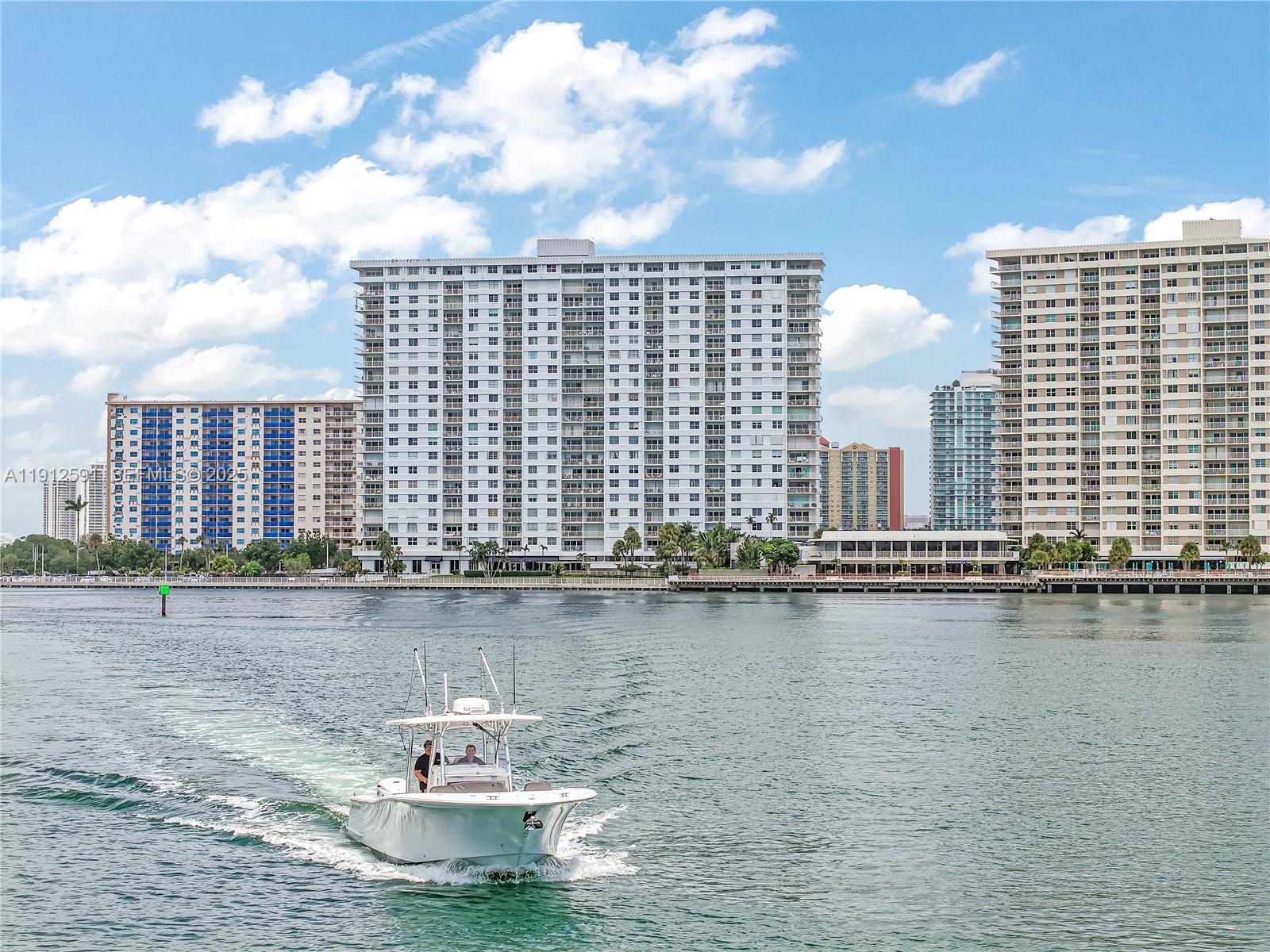 500 Bayview Drive 117, Sunny Isles Beach, FL 33160, Sunny Isles Beach