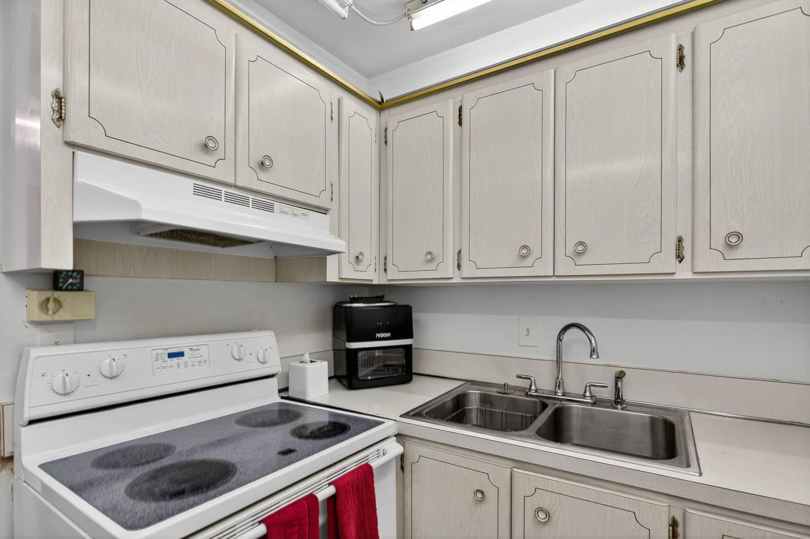 418 S Cypress Road 110 — photo 12