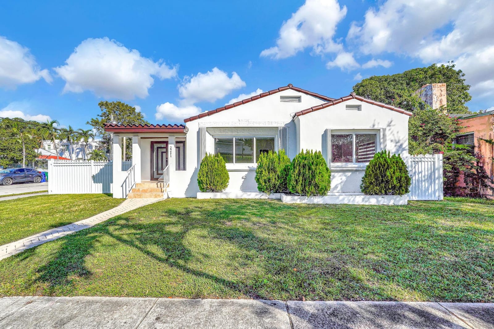 2291 SW 17th Street — photo 2