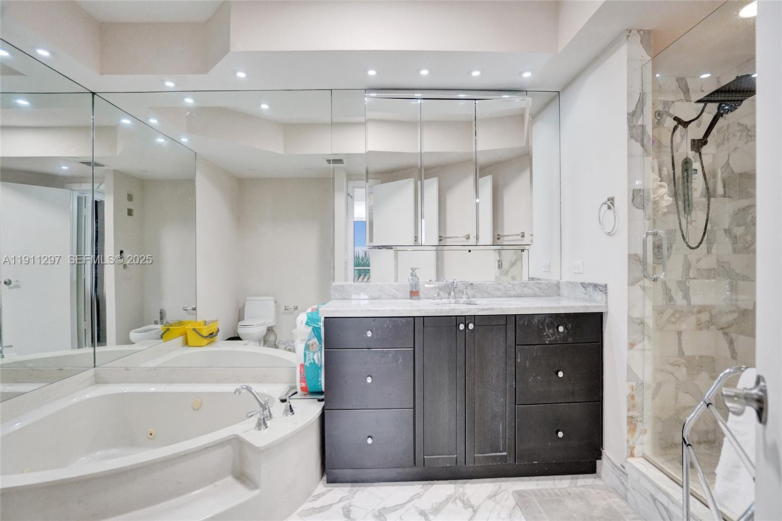 20281 E Country Club Drive 511, Aventura, FL 33180 photo 17
