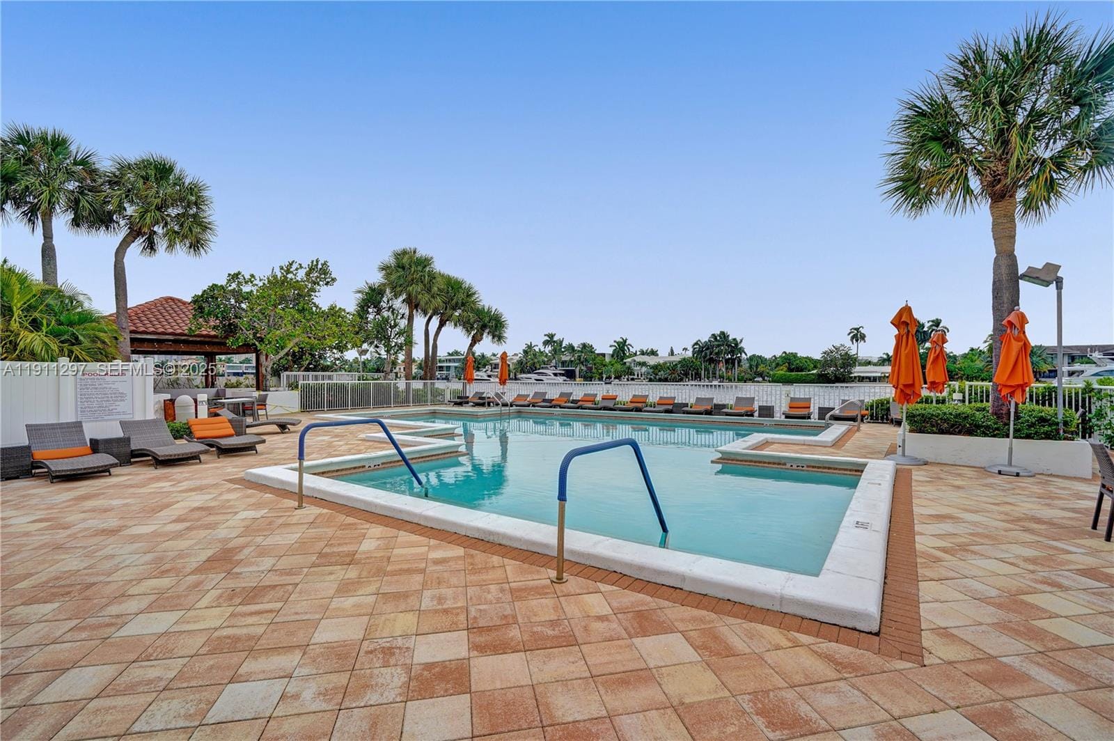 20281 E Country Club Drive 511, Aventura, FL 33180 photo 24