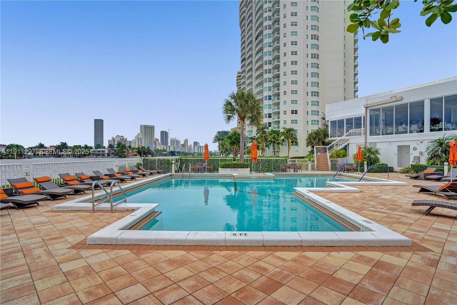 20281 E Country Club Drive 511, Aventura, FL 33180 photo 28