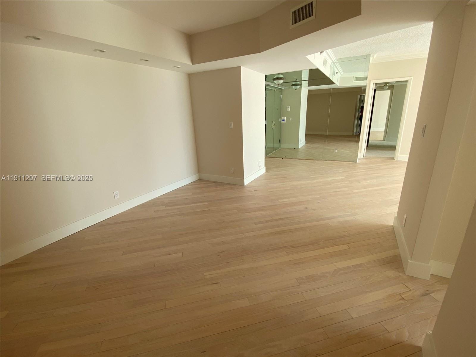 20281 E Country Club Drive 511 — photo 4