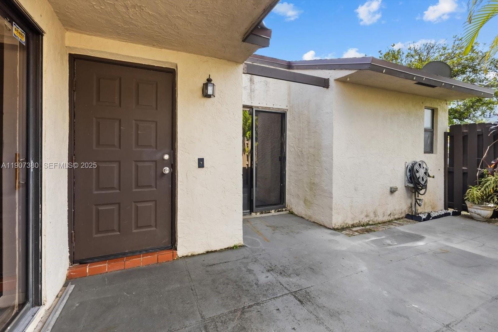 3502 Waterview Circle, Palm Springs, FL 33461 photo 2