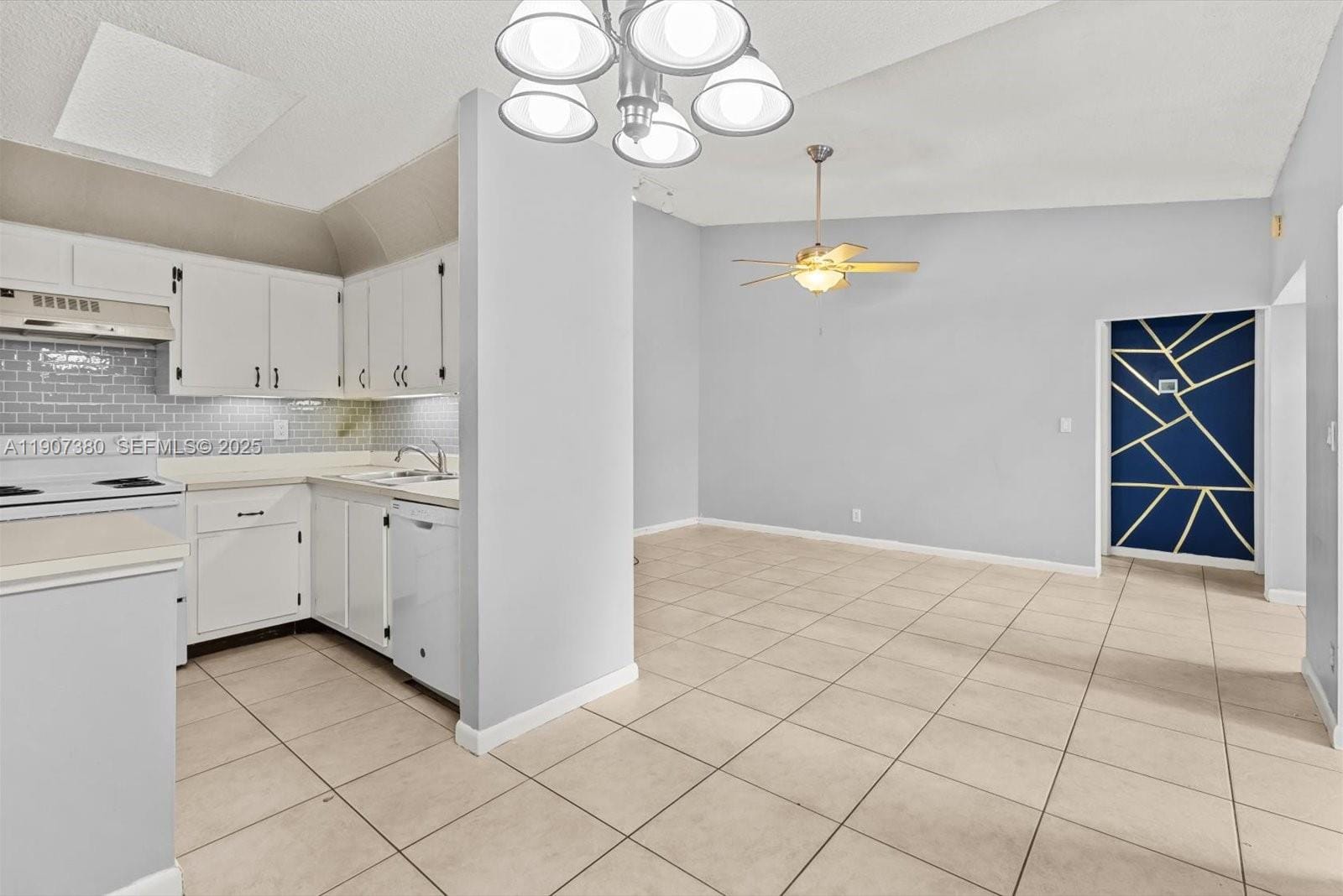 3502 Waterview Circle, Palm Springs, FL 33461 photo 11