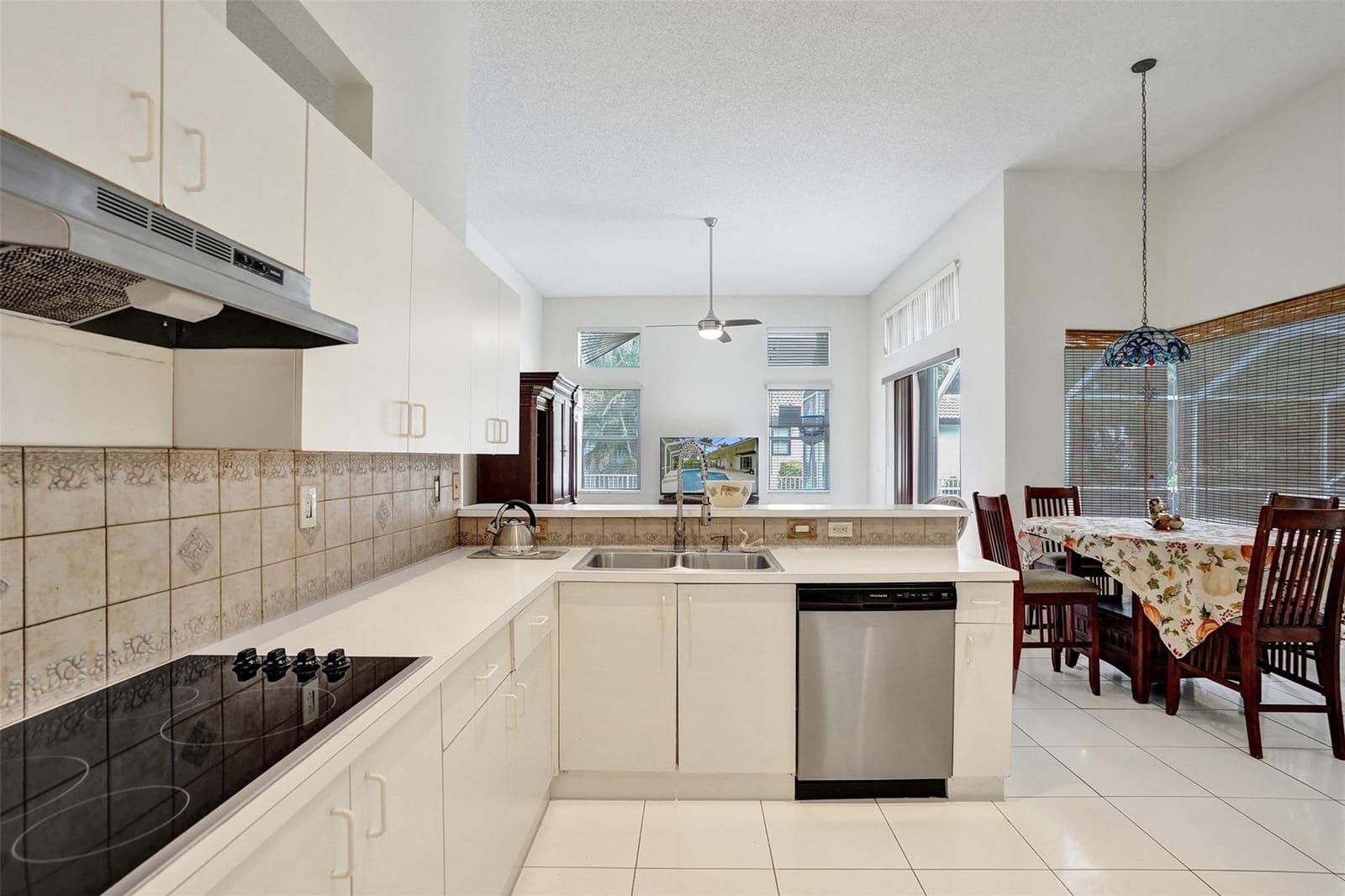 6411 NW 41st Street, Coral Springs, FL 33067 photo 20