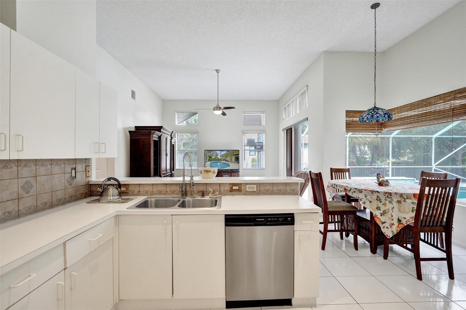 6411 NW 41st Street, Coral Springs, FL 33067 photo 24