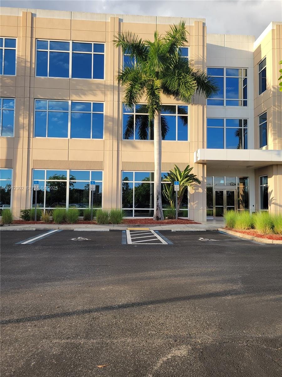 9160 Forum Corporate Parkway — photo 2