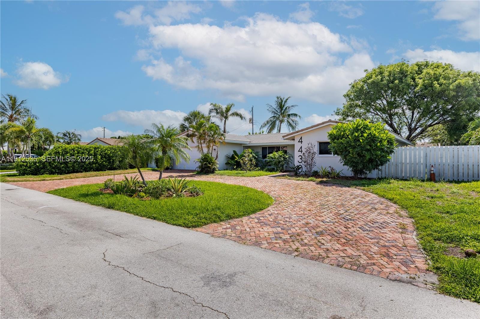 4430 NE 28th Terrace, Lighthouse Point, FL 33064