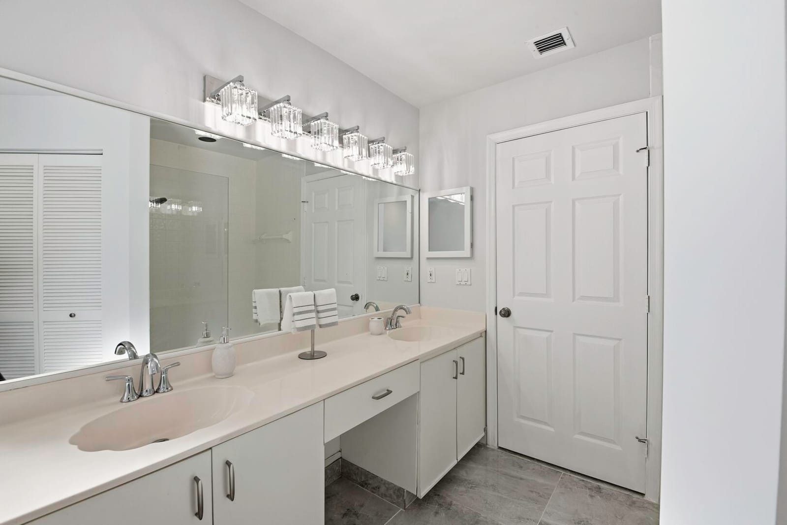 7617 Island Breeze Terrace — photo 12