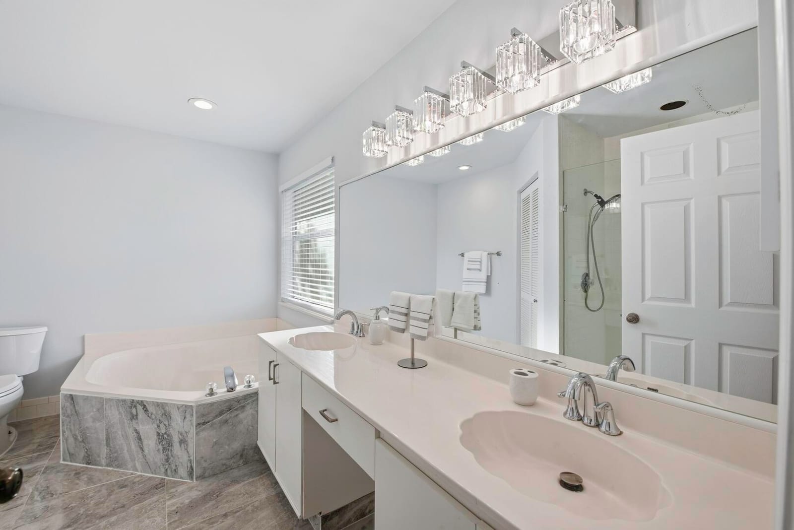 7617 Island Breeze Terrace — photo 10