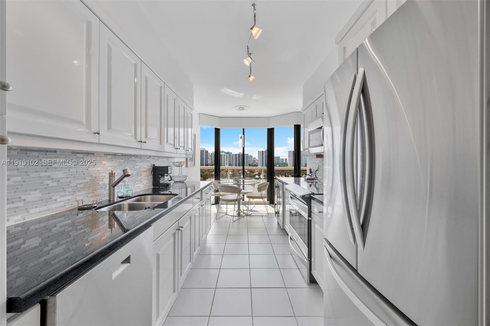 3640 Yacht Club Drive 1107, Aventura, FL 33180 photo 10