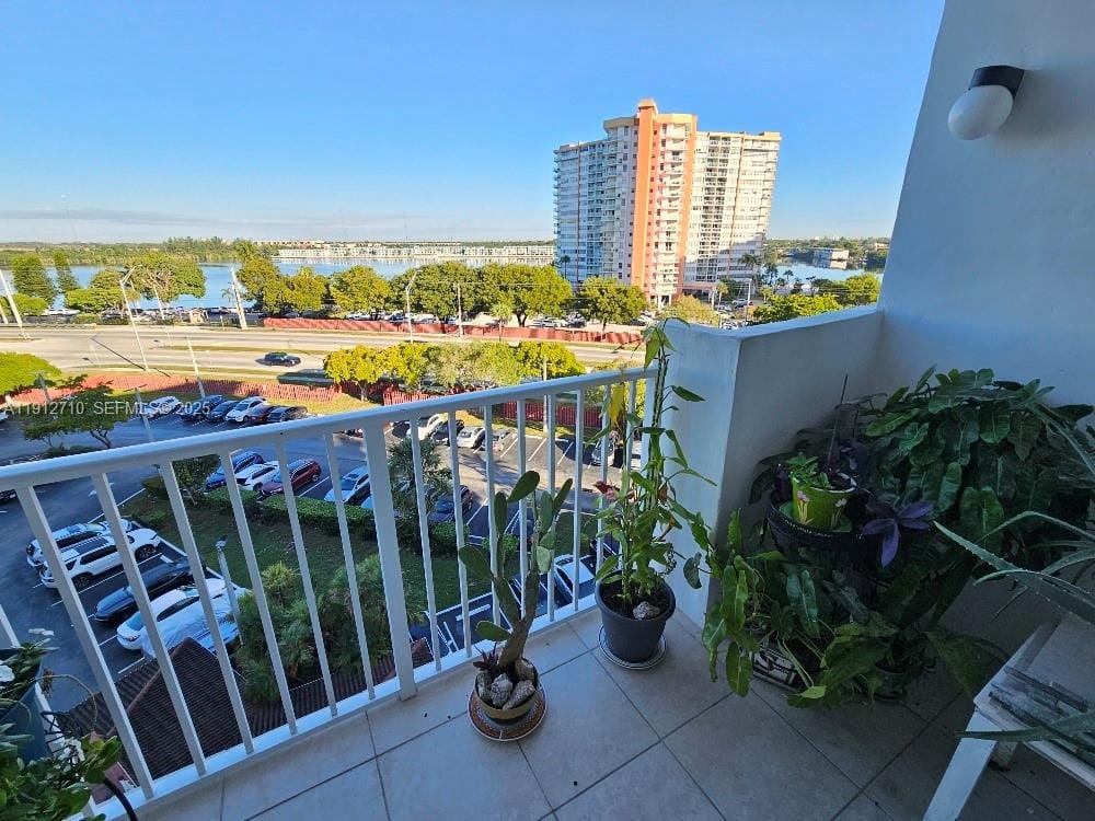 1200 NE Miami Gardens Drive 710W, Miami, FL 33179 photo 18