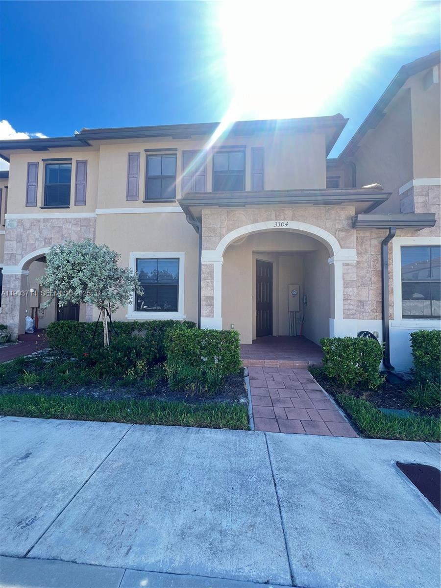 3304 W 114th Terrace, Hialeah, FL 33018, Hialeah