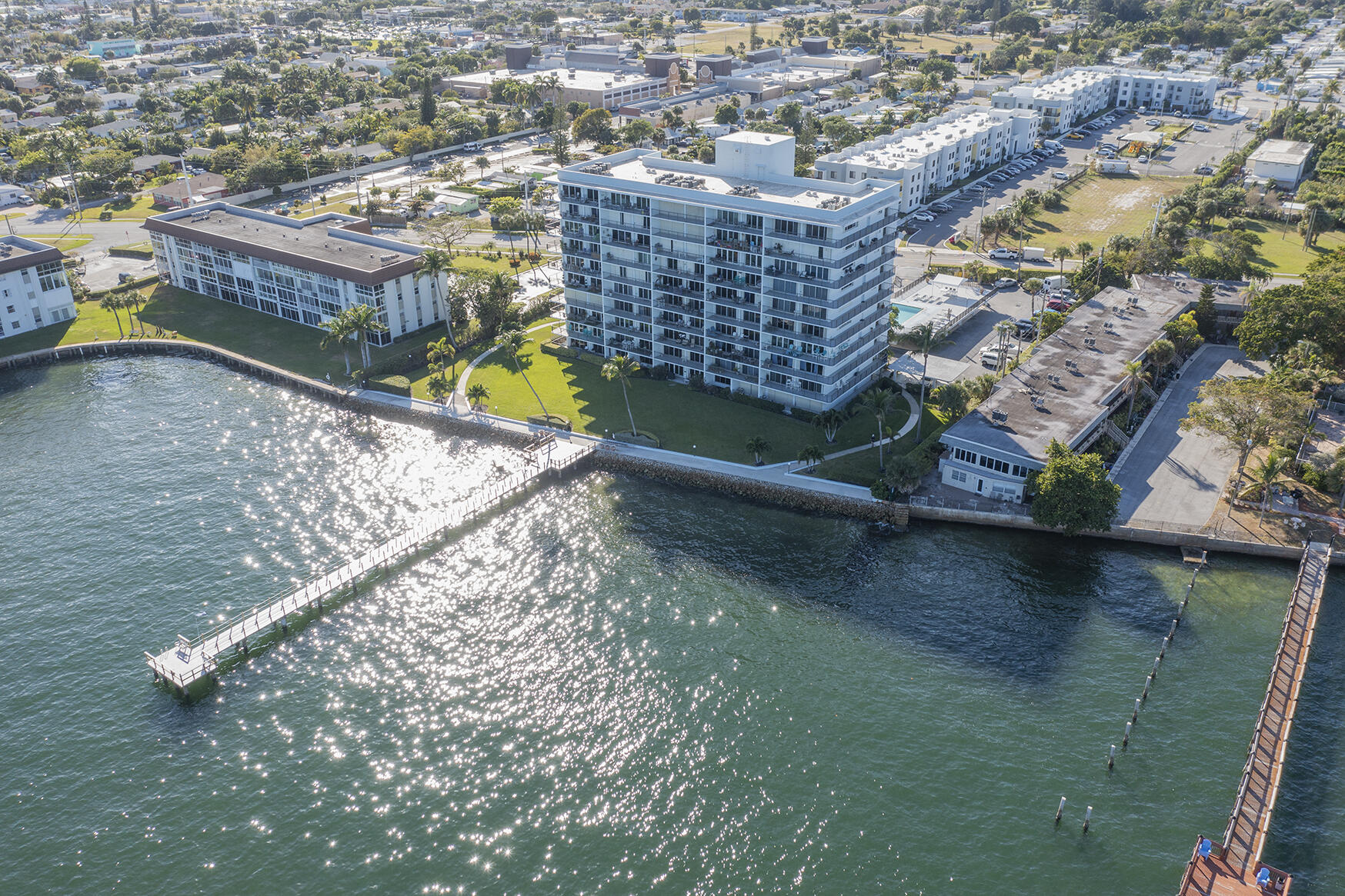 3040 Lake Shore Drive 502, Riviera Beach, FL 33404, Riviera Beach