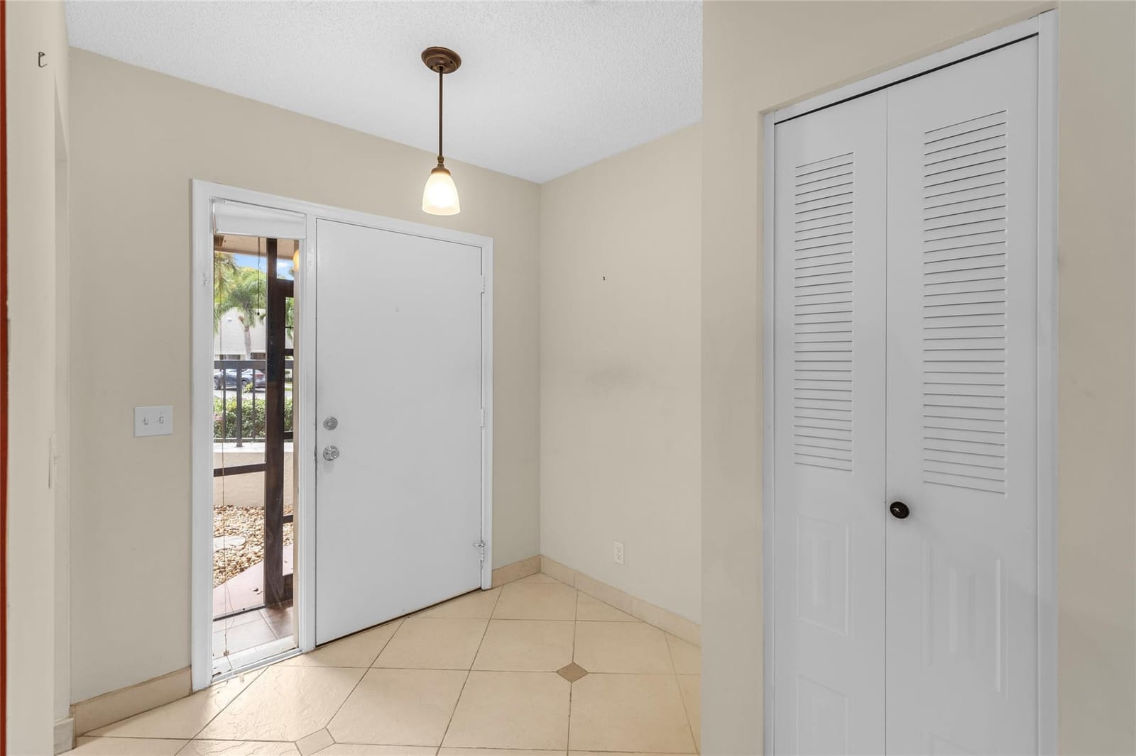 10971 Lake Front Place 10971 — photo 3