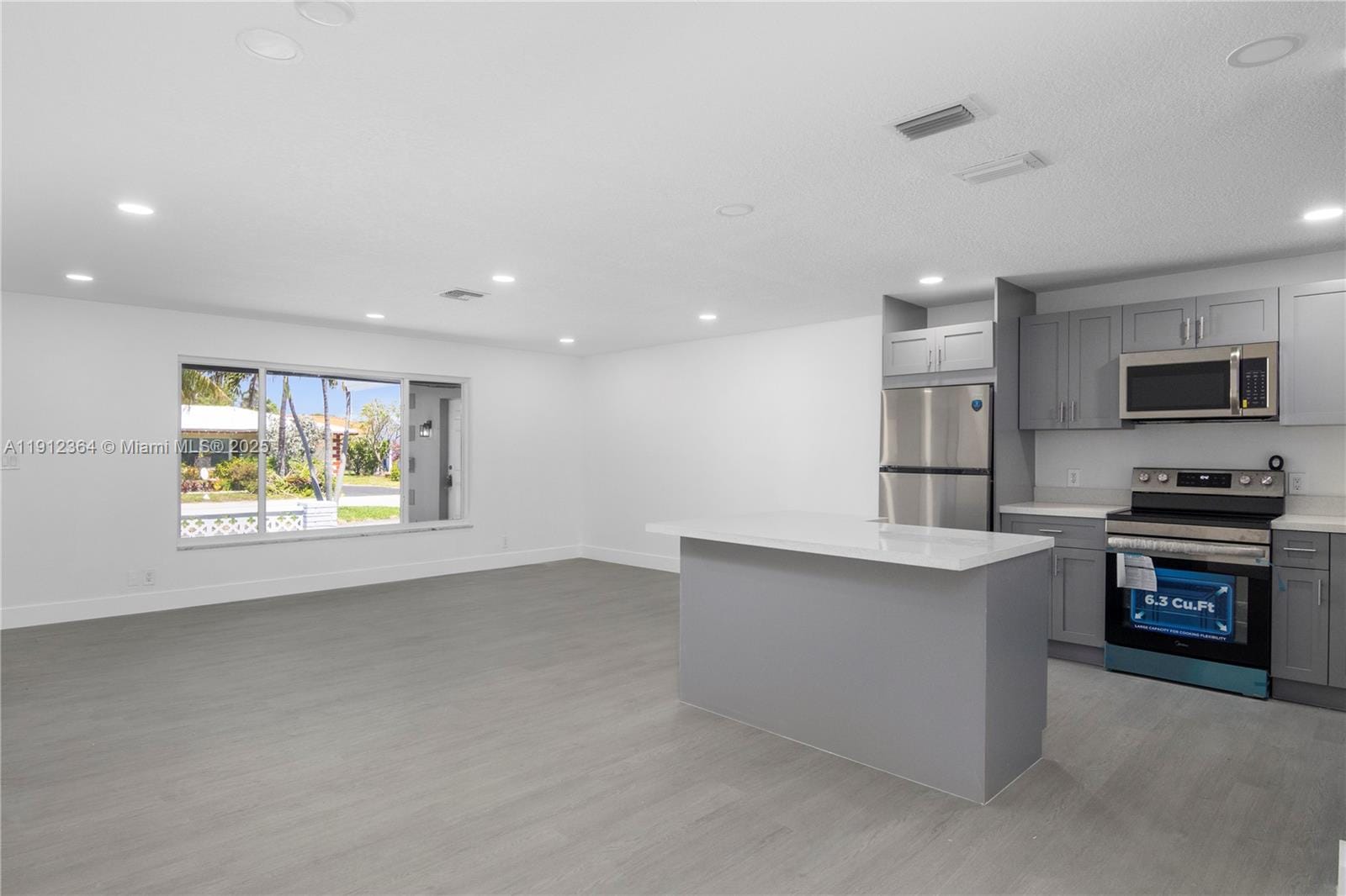 1750 NE 52nd Street — photo 9