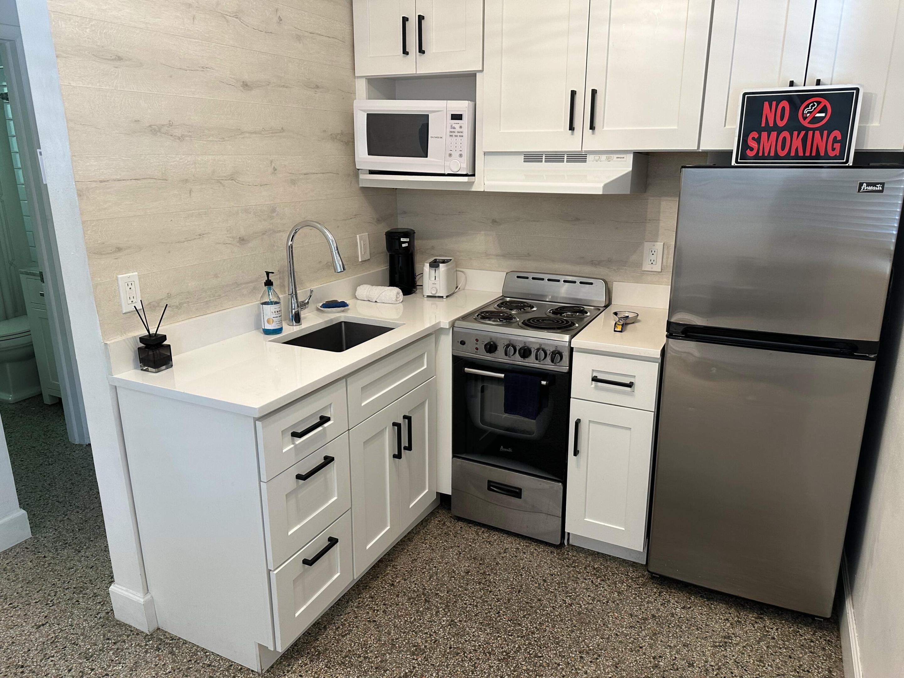 1258 Beach Road 7, Singer Island, FL 33404, Singer Island