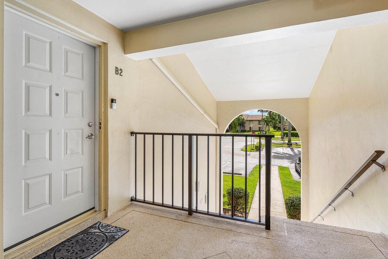 609 Sea Pine Way B2, Greenacres, FL 33415 photo 4