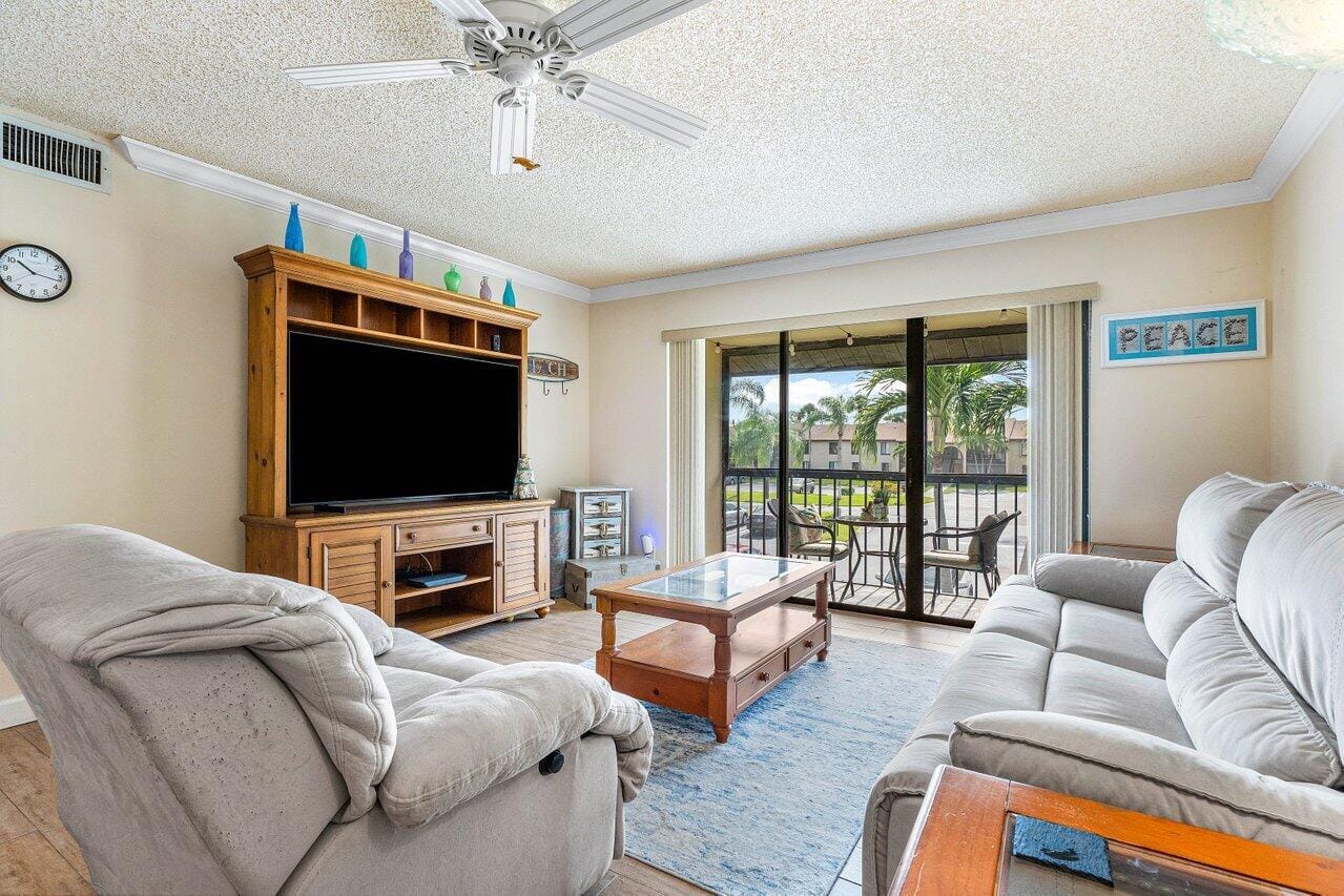 609 Sea Pine Way B2, Greenacres, FL 33415 photo 6