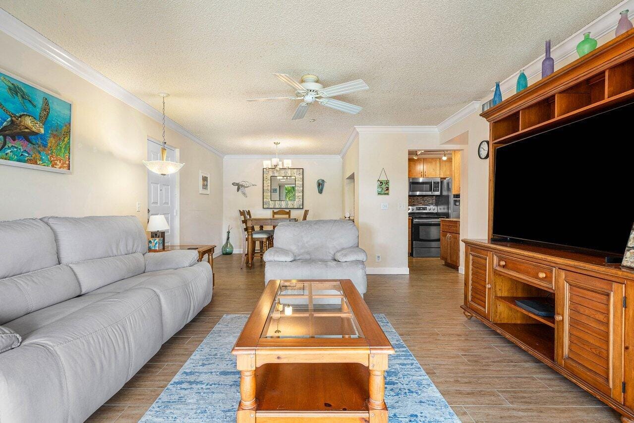 609 Sea Pine Way B2, Greenacres, FL 33415 photo 8
