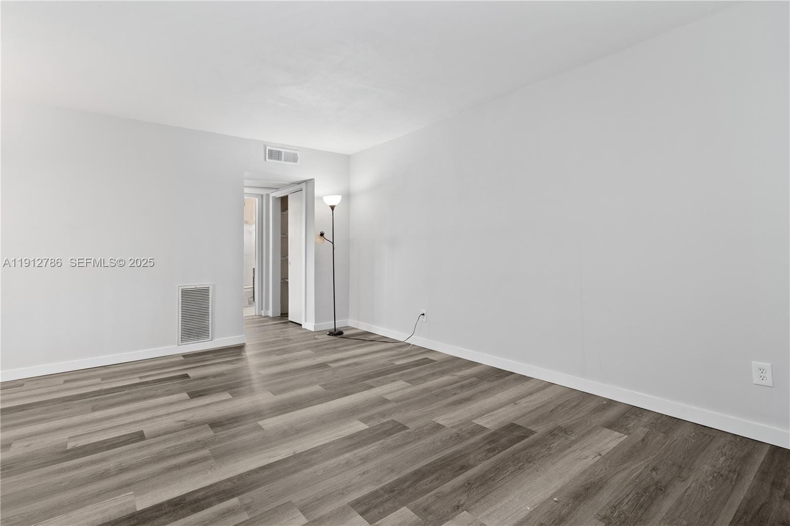 1420 Atlantic Shores Boulevard 340 — photo 2