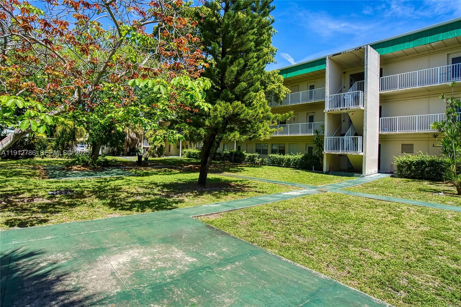 1420 Atlantic Shores Boulevard 340, Hallandale Beach, FL 33009 photo 21