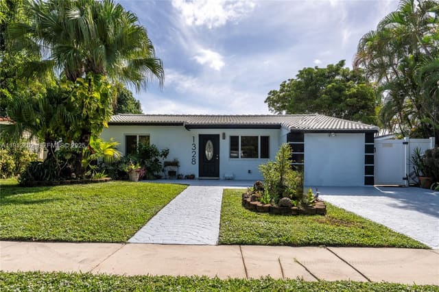 1328 Mango Isle, Fort Lauderdale, FL 33315