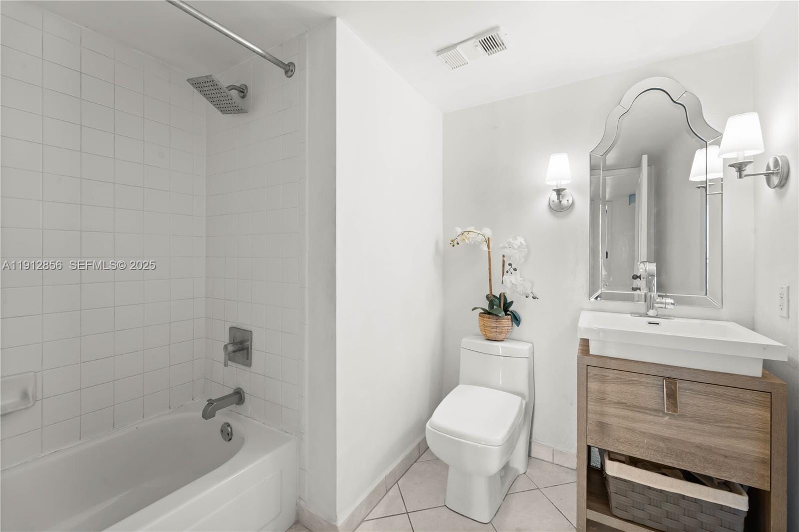 540 Brickell Key Drive 1406, Miami, FL 33131 photo 15