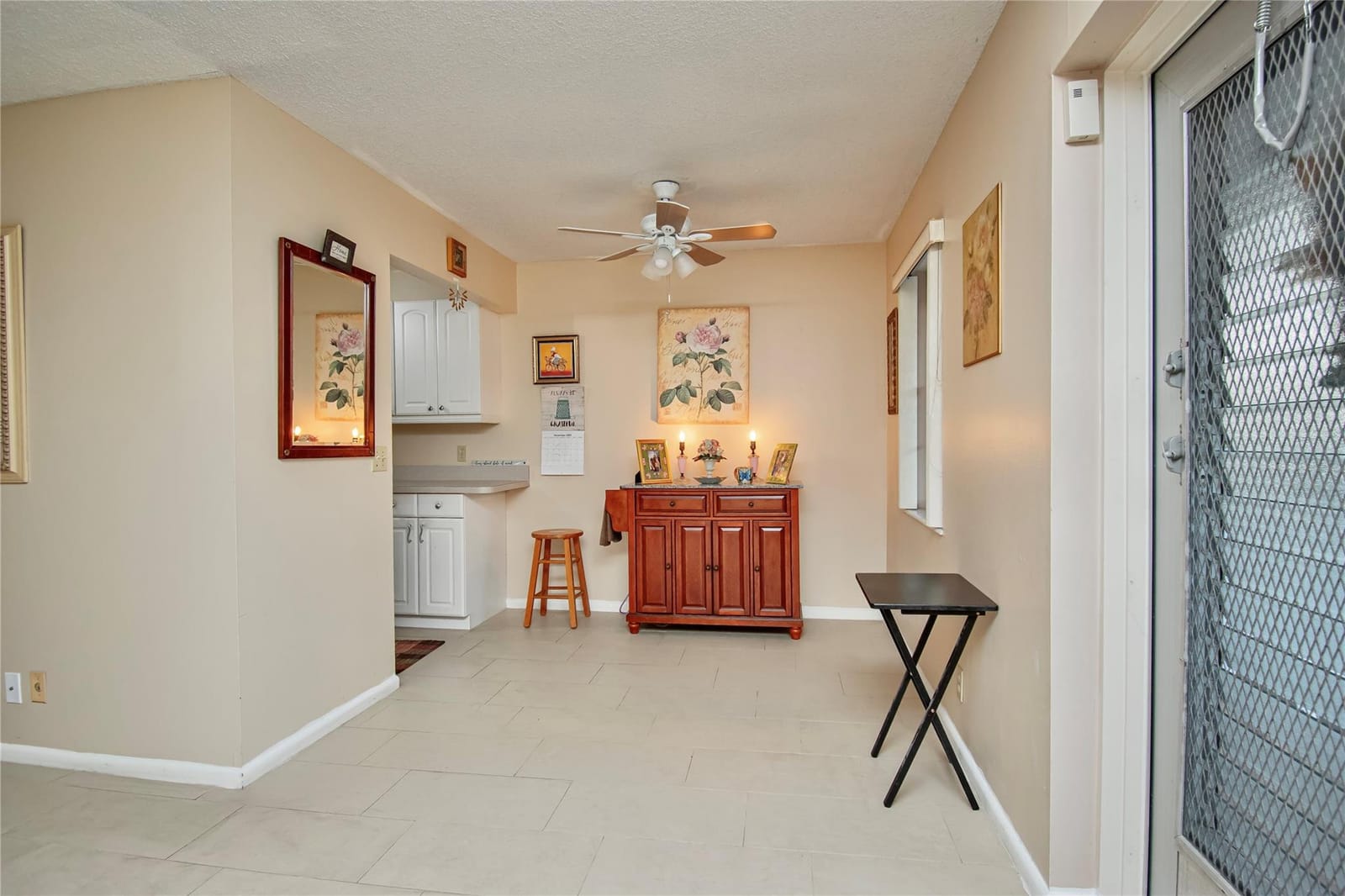 235 Kent 235 — photo 4