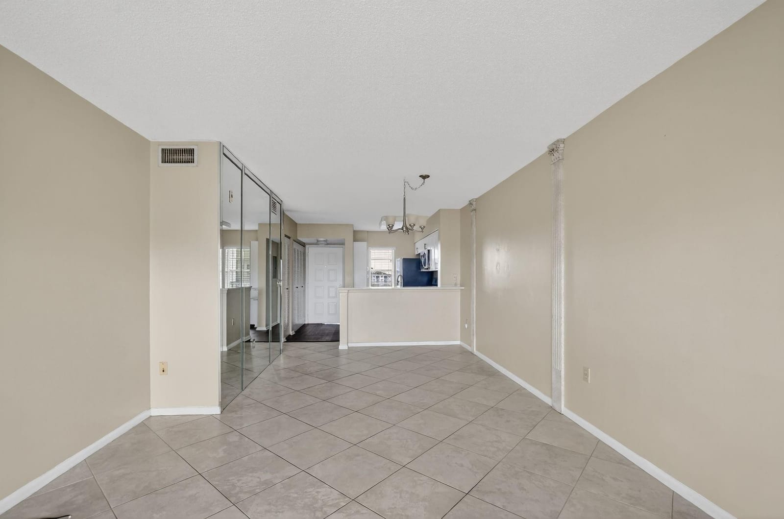 2236 N Cypress Bend Drive 508 — photo 10