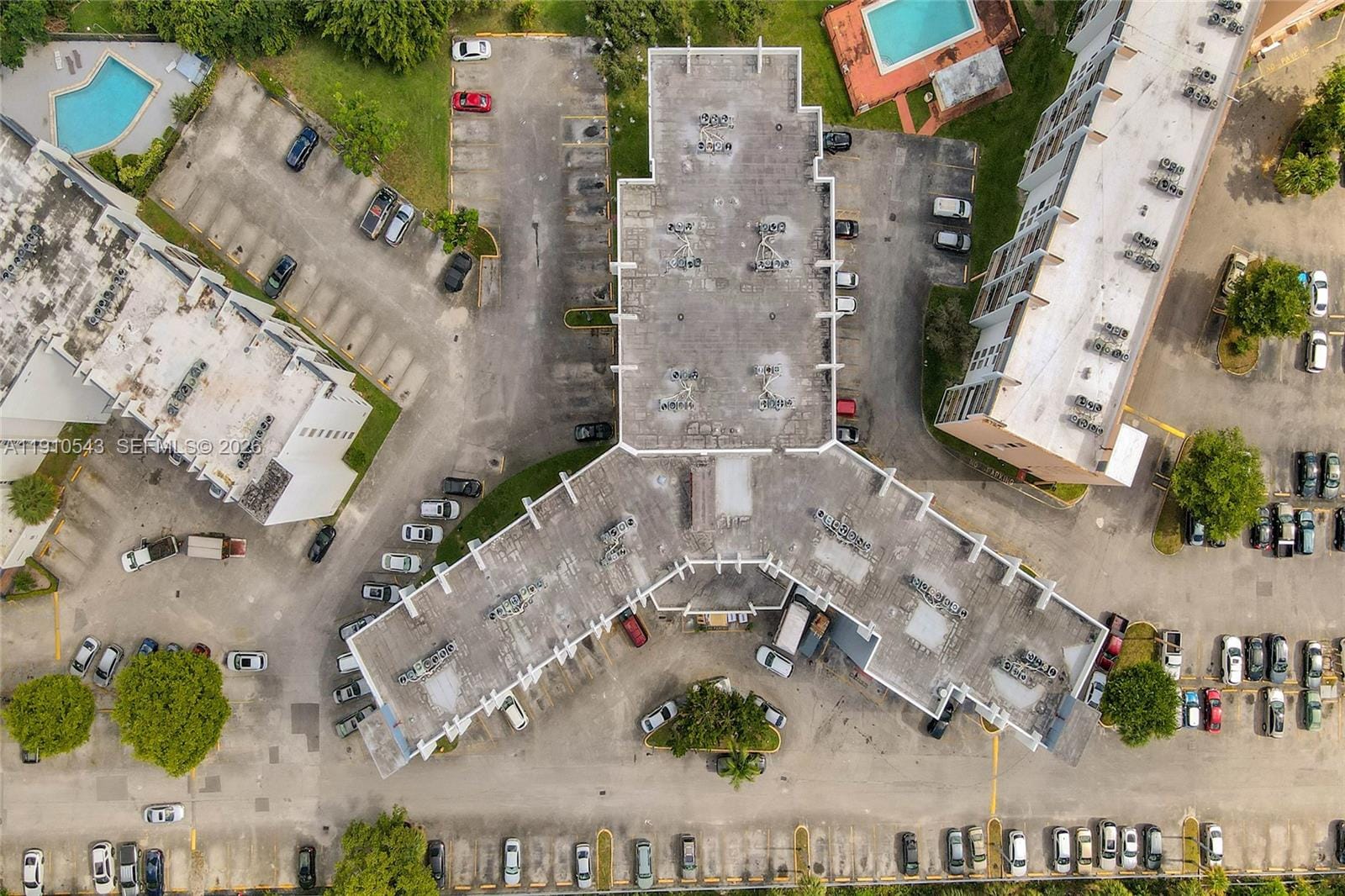 9686 Fontainebleau Boulevard 507, Miami, FL 33172 photo 22